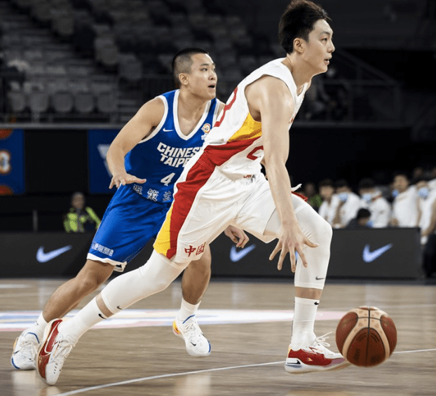 优德平台 -清晨全明星赛传出新动向；埃因霍温远射贴柱；管理层表态——质疑声仍在；阵容厚度经受考验的简单介绍